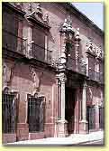 Fachada de la Casa solariega de los Condes de Sta. Ana