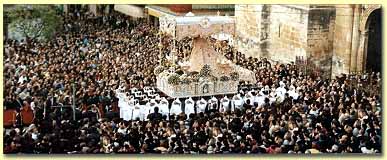 Procesi&oacute;n solemne en el Cincuentenario